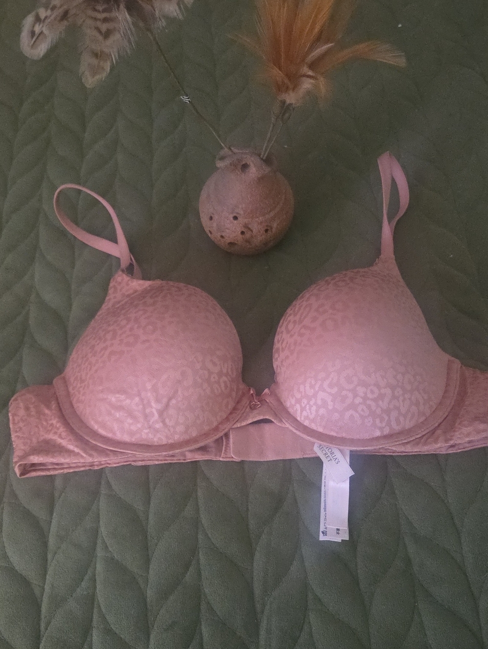 Victoria's Secret Pink Leopard Jacquard Push-Up Bra